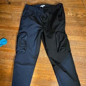 BLACK FASHION NOVA CARGOS SIZE MEDIUM